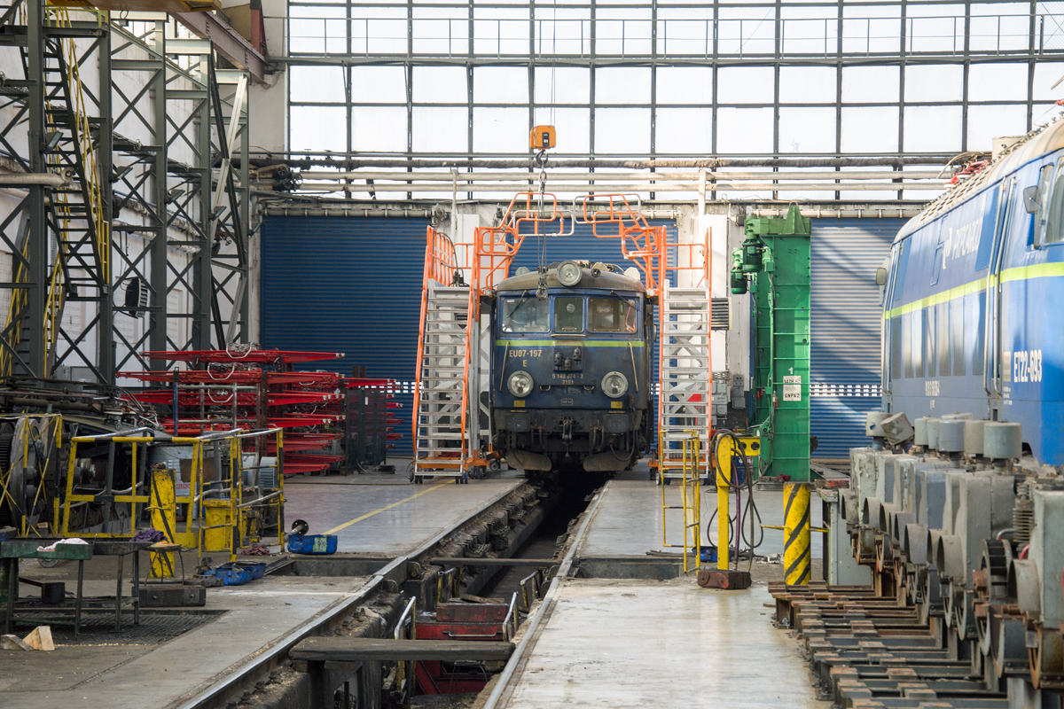EU07-197 [PKP Cargo]