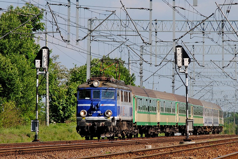 EP07-198 [PKP InterCity]