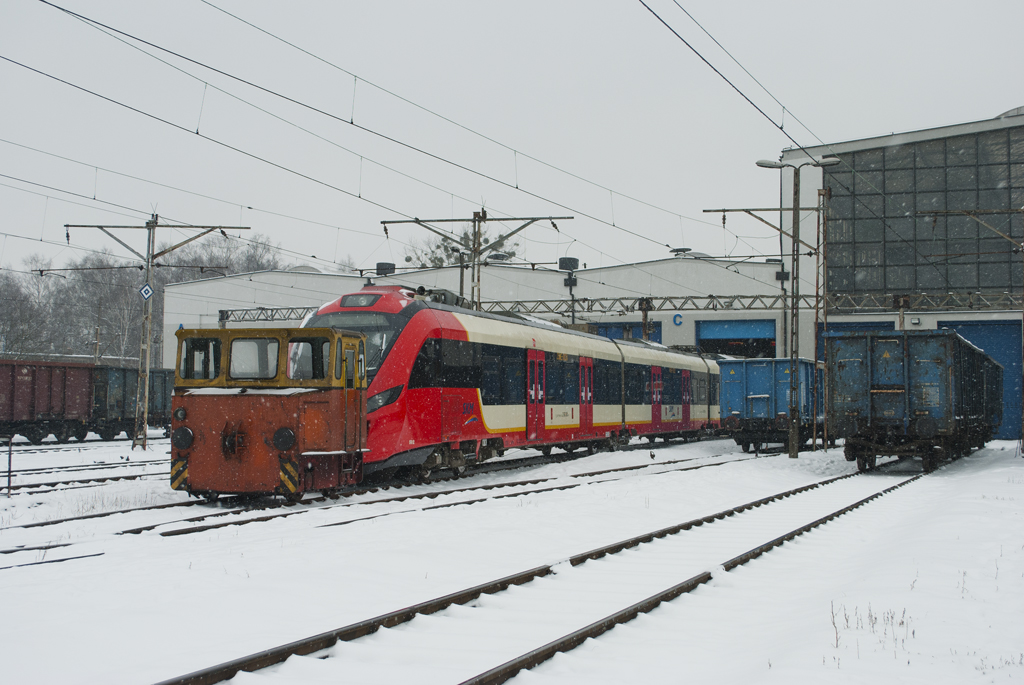 35WE-002 [SKM Warszawa]