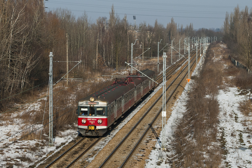 EN57-953 [Przewozy Regionalne]