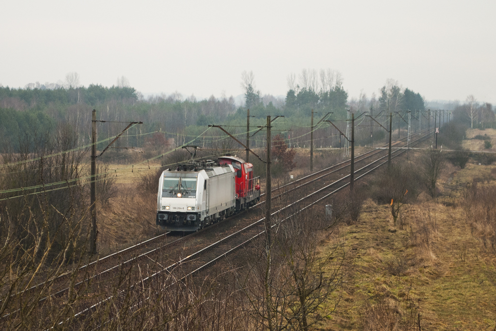 186 264-8 [Akiem SNCF - del. Orlen Koltrans]