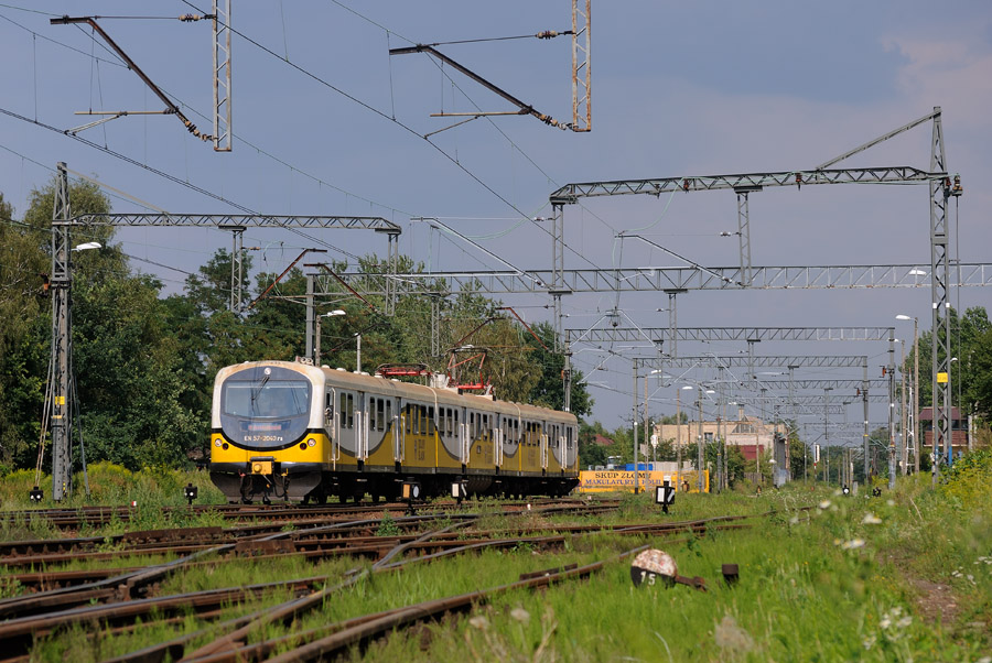 EN57-2040 [Przewozy Regionalne]