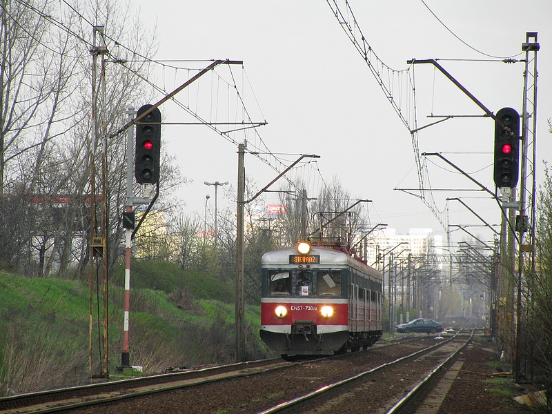 EN57-736 [Przewozy Regionalne]