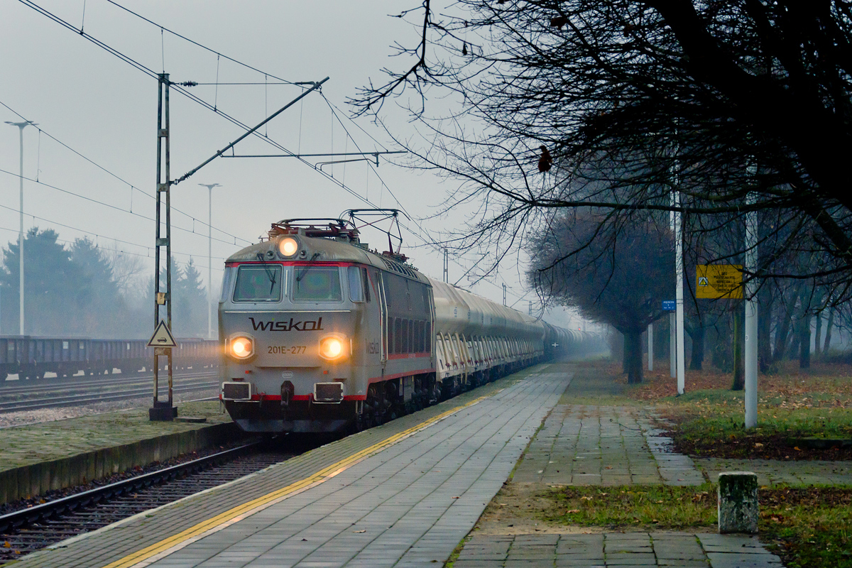 201E-277 [Lotos Kolej]