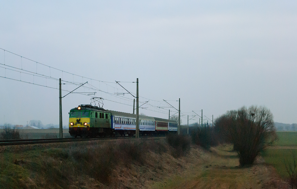 EP07-174 [PKP InterCity]