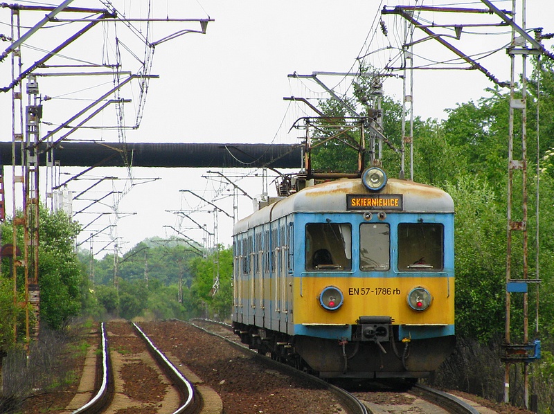 EN57-1786 [PKP Przewozy Regionalne]