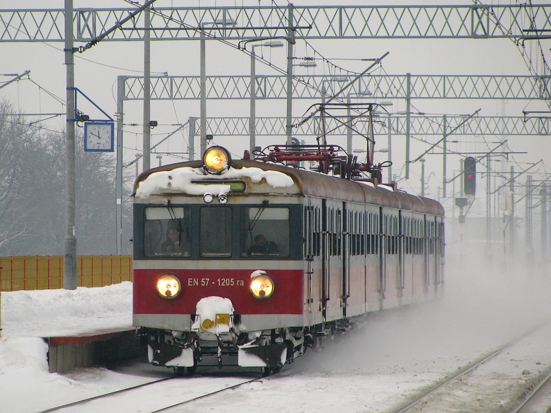EN57-1205 [Przewozy Regionalne]