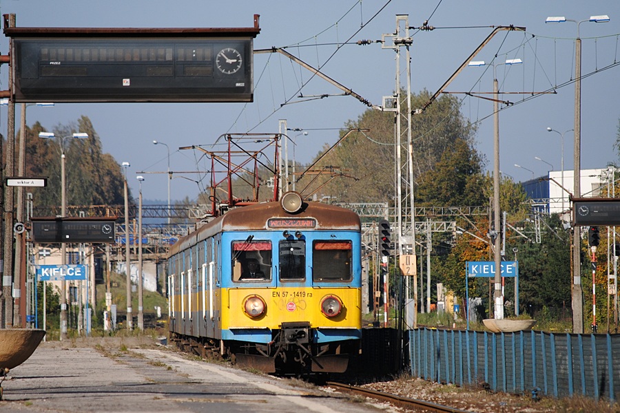 EN57-1419 [Przewozy Regionalne]