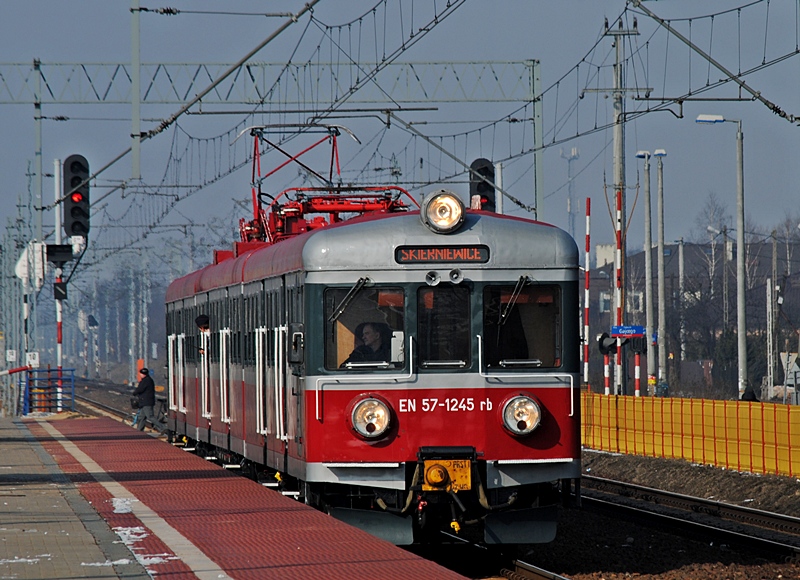 EN57-1245 [Przewozy Regionalne]