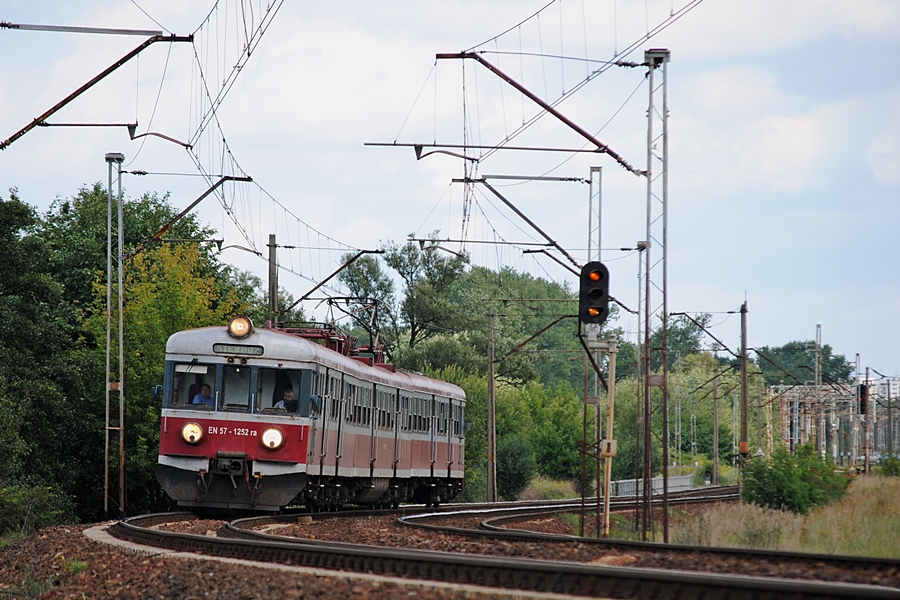 EN57-1252 [Przewozy Regionalne]