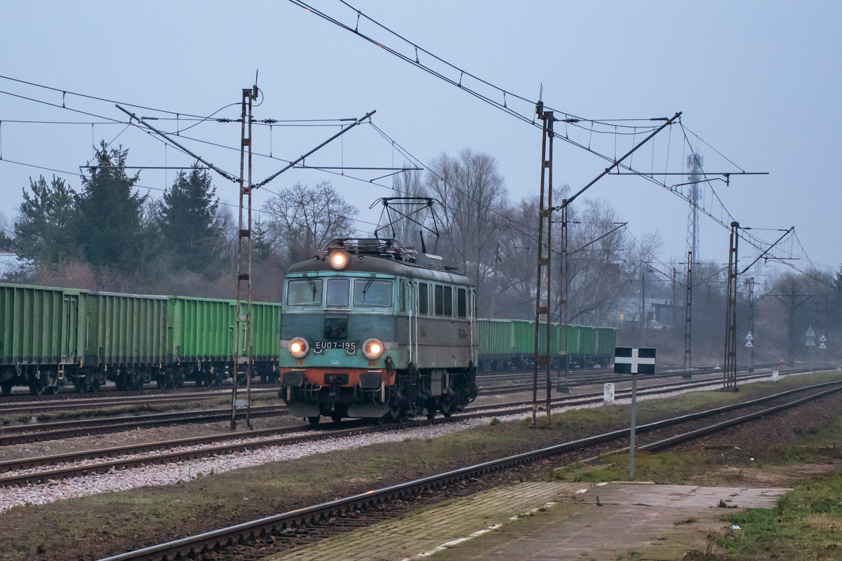 EU07-195 [PKP Cargo]
