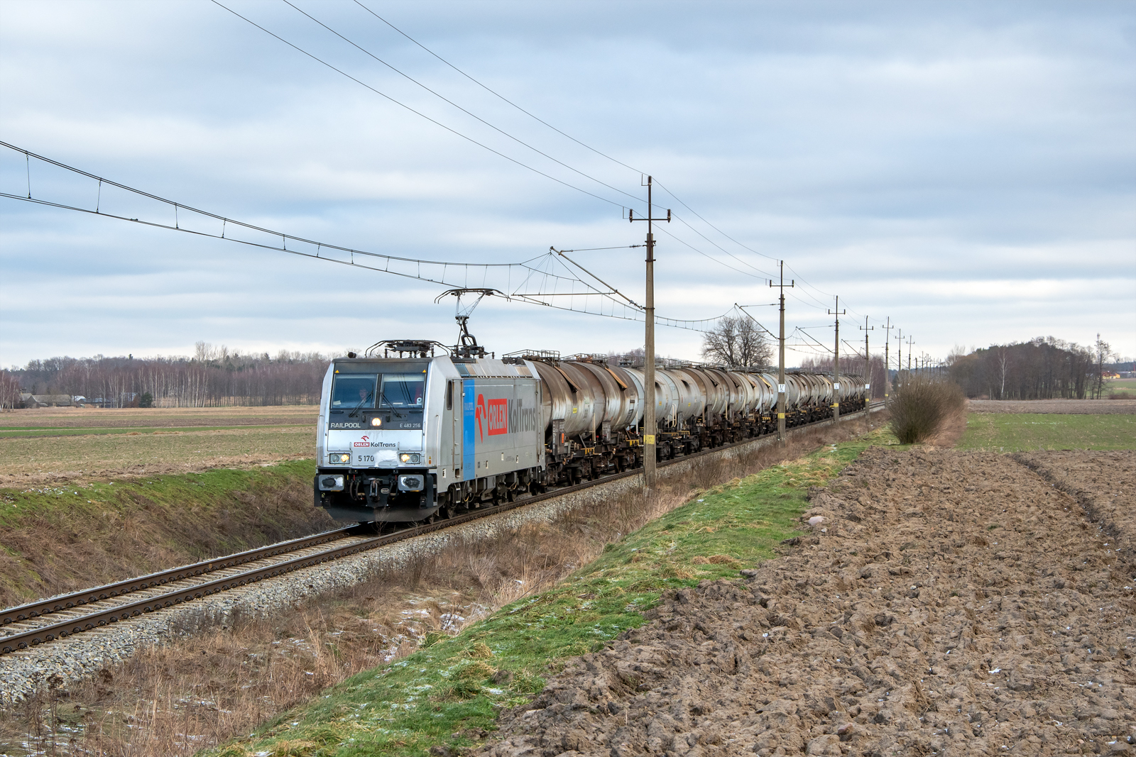 E483-256 [Orlen KolTrans]