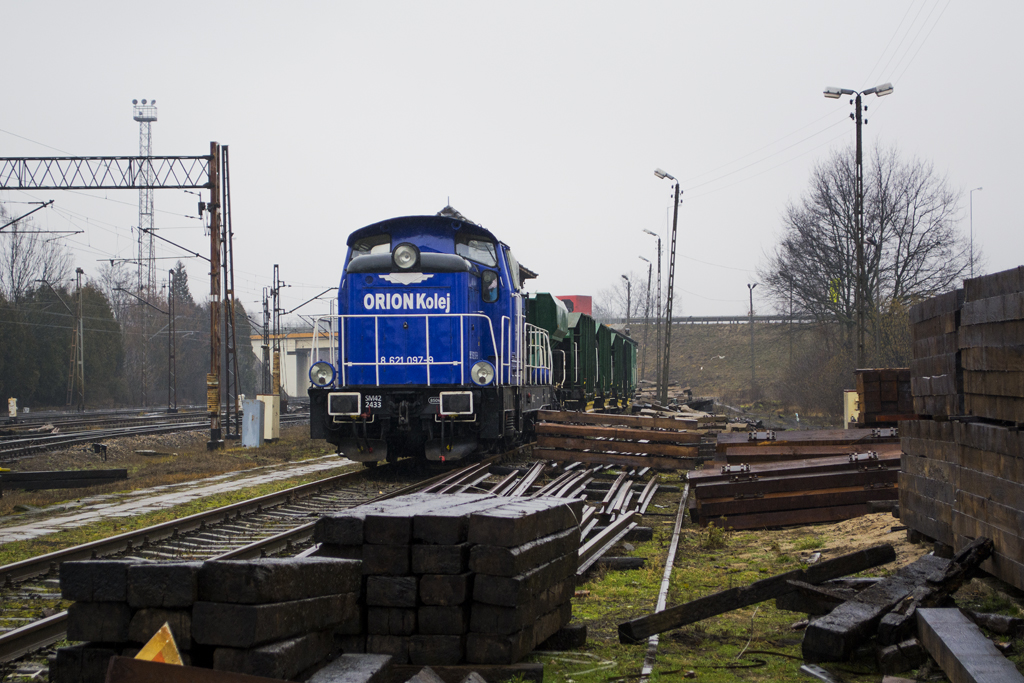 SM42-2433 [Orion Kolej]