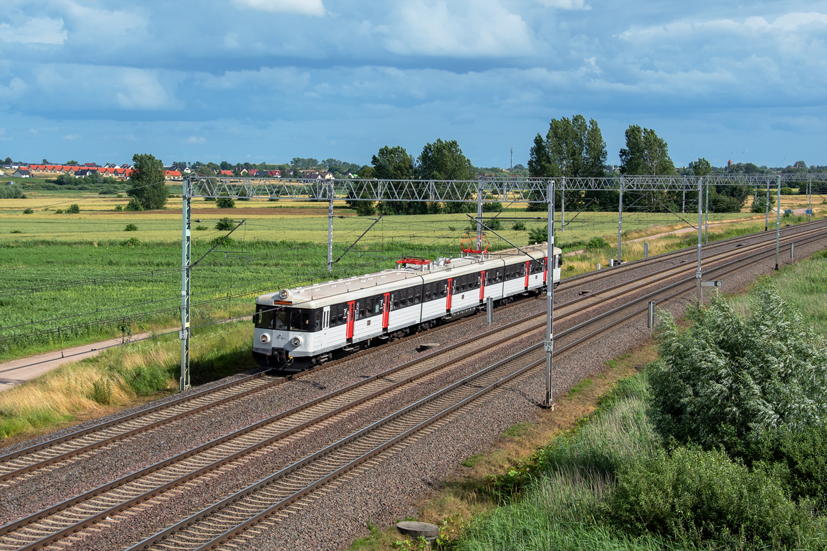 EN57-1100 [Polregio]