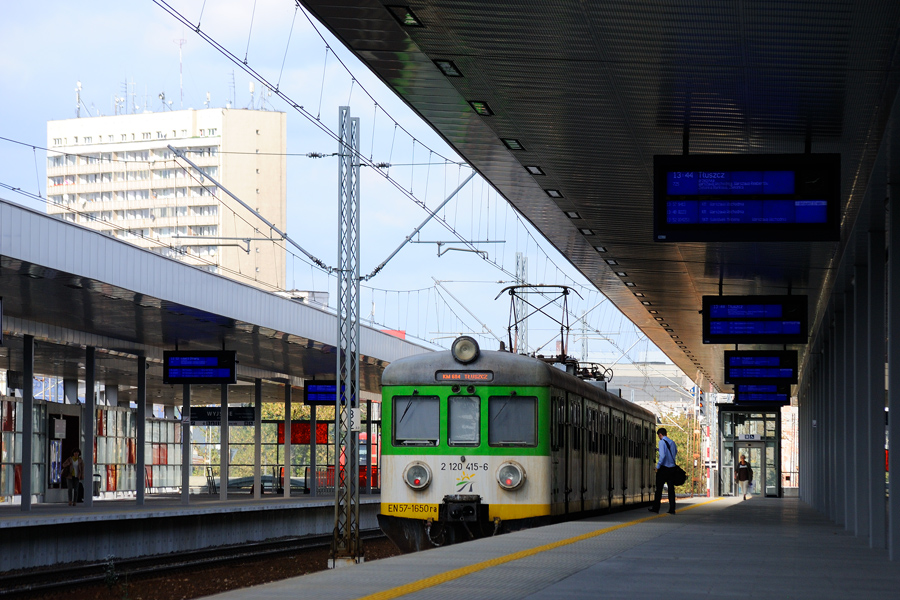 EN57-1650 [Koleje Mazowieckie]