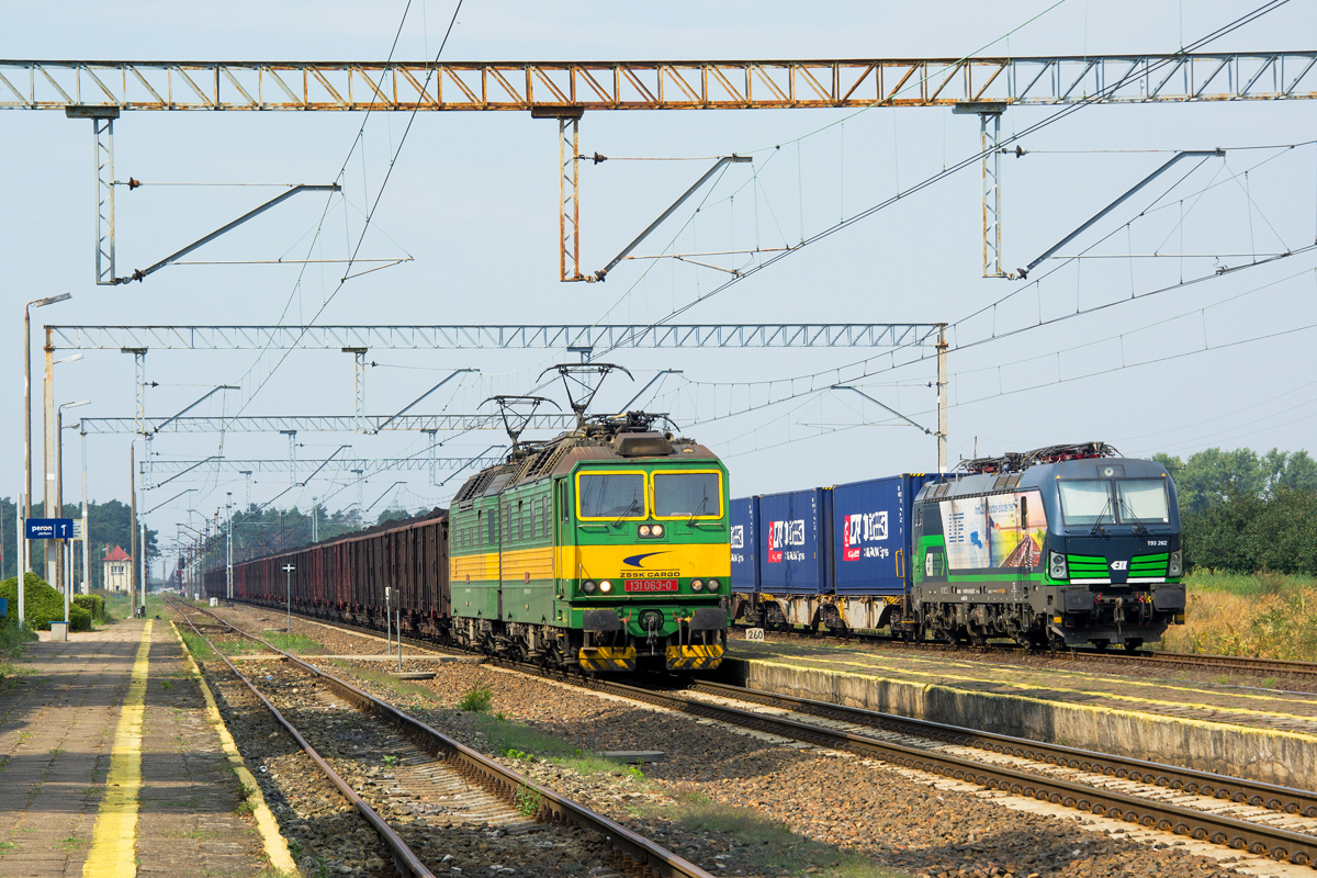 131 063-0 / 131 064-8 [InterCargo]