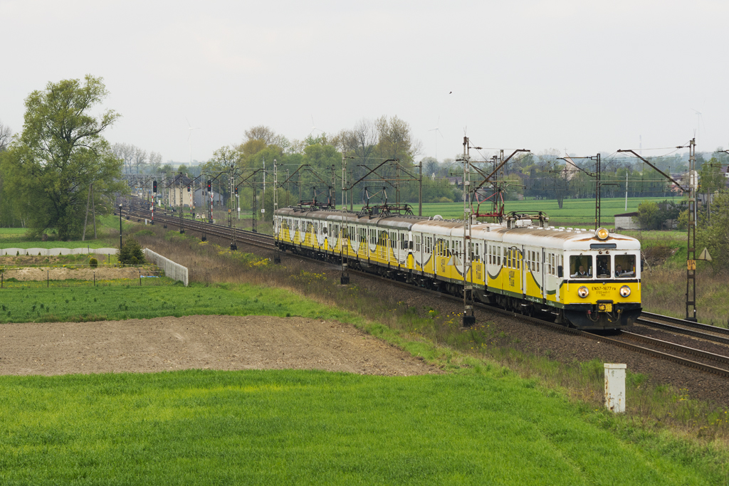 EN57-1677 [Przewozy Regionalne]