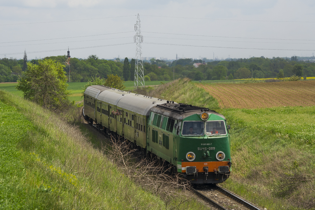 SU45-089 [Przewozy Regionalne]