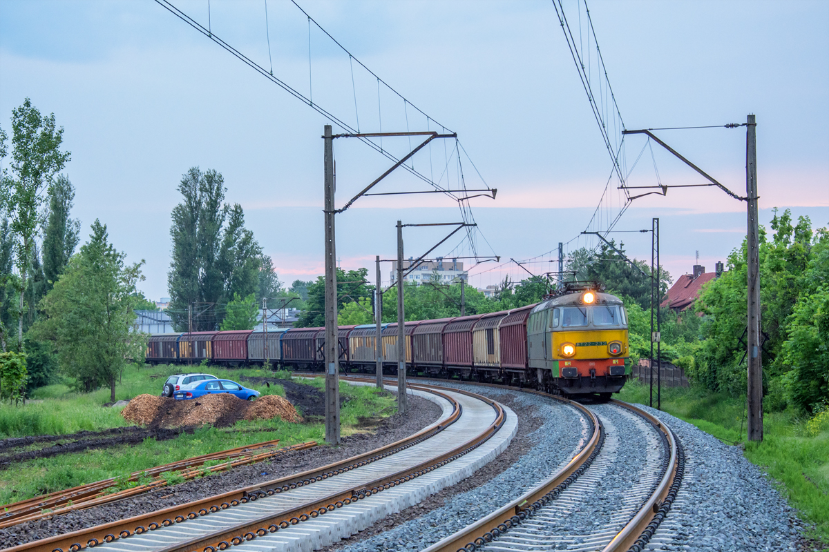 ET22-233 [PKP Cargo]