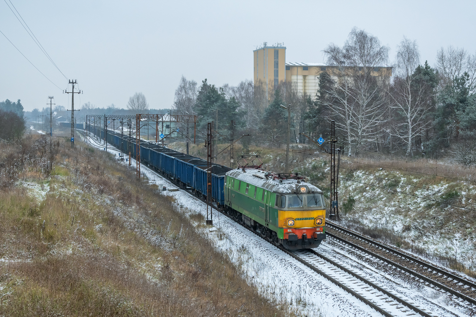 ET22-233 [PKP Cargo]