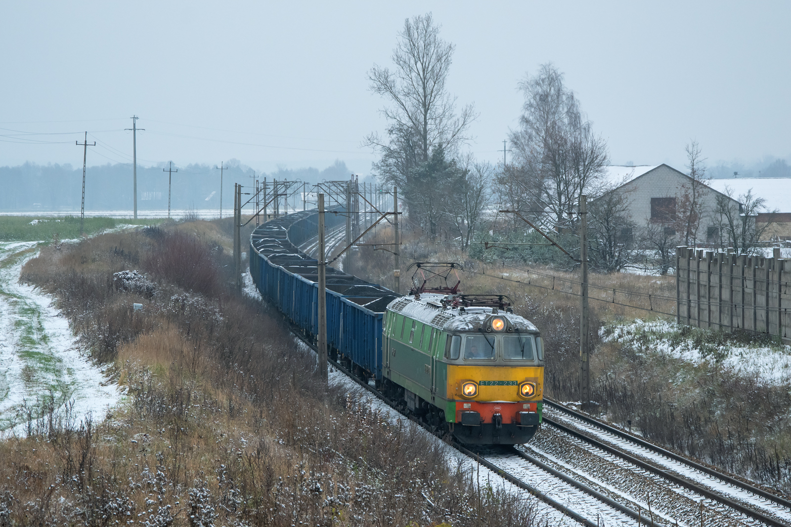 ET22-233 [PKP Cargo]