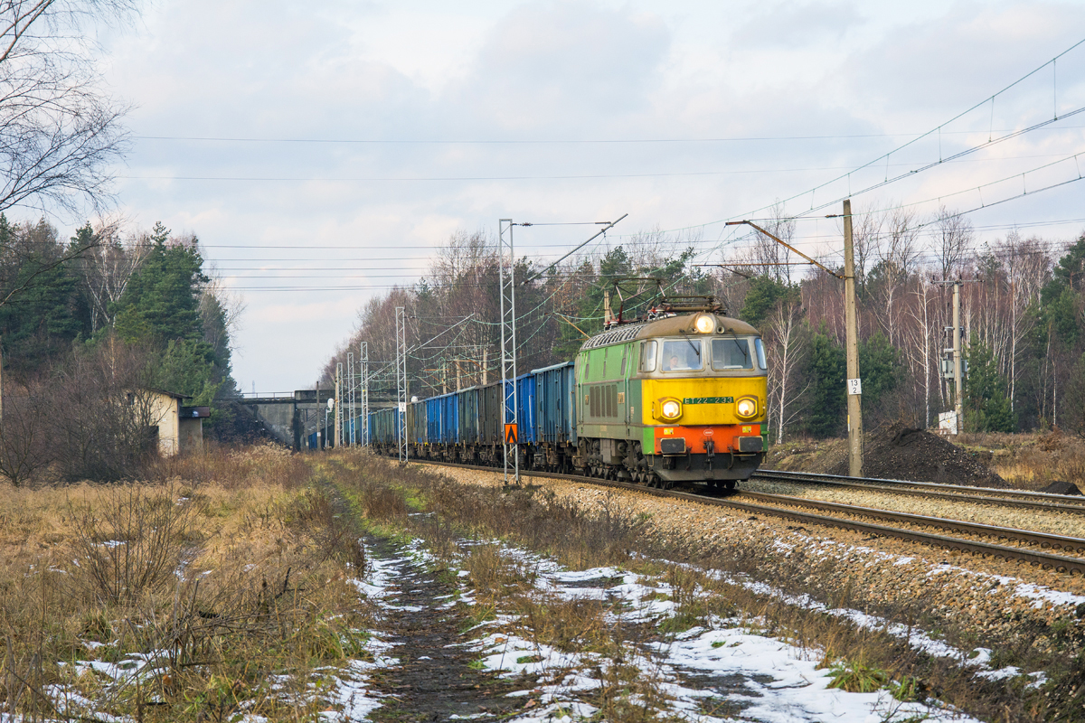 ET22-233 [PKP Cargo]