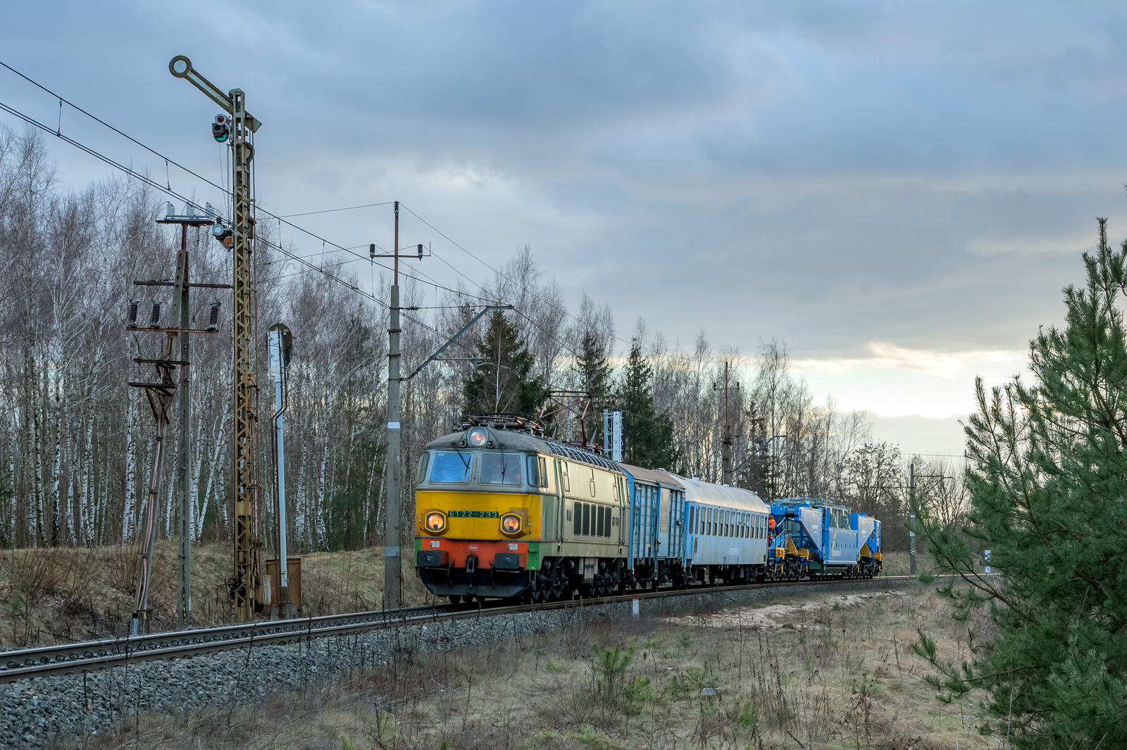 ET22-233 [PKP Cargo]