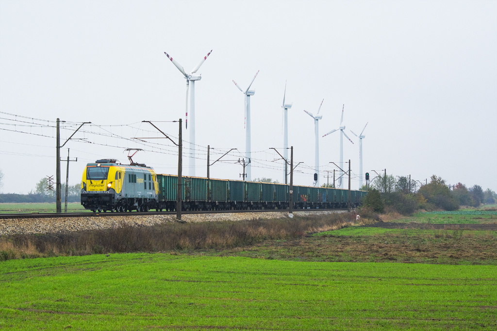 E6ACTd-105 [Freightliner PL]