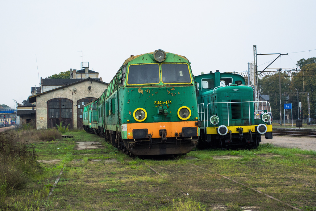 SU45-174 [Przewozy Regionane]