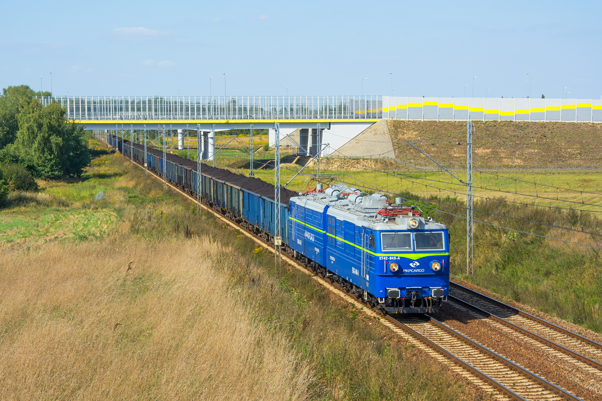 ET42-049 [PKP Cargo]