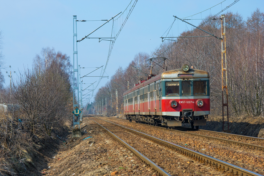 EN57-1227 [Przewozy Regionalne]