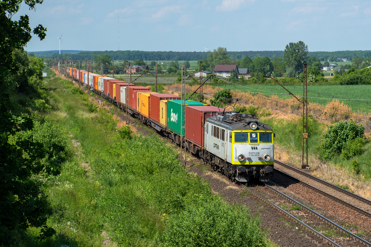EU07-238 [Captrain Polska]