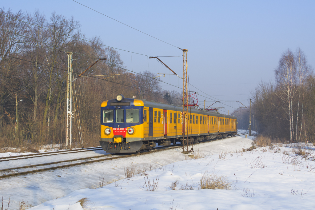 EN57-1019 [Przewozy Regionalne]