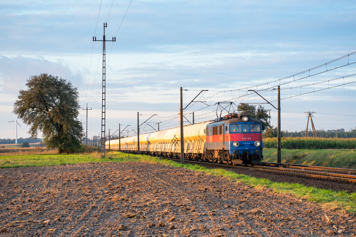 EU07-240 [ZIK Sandomierz]