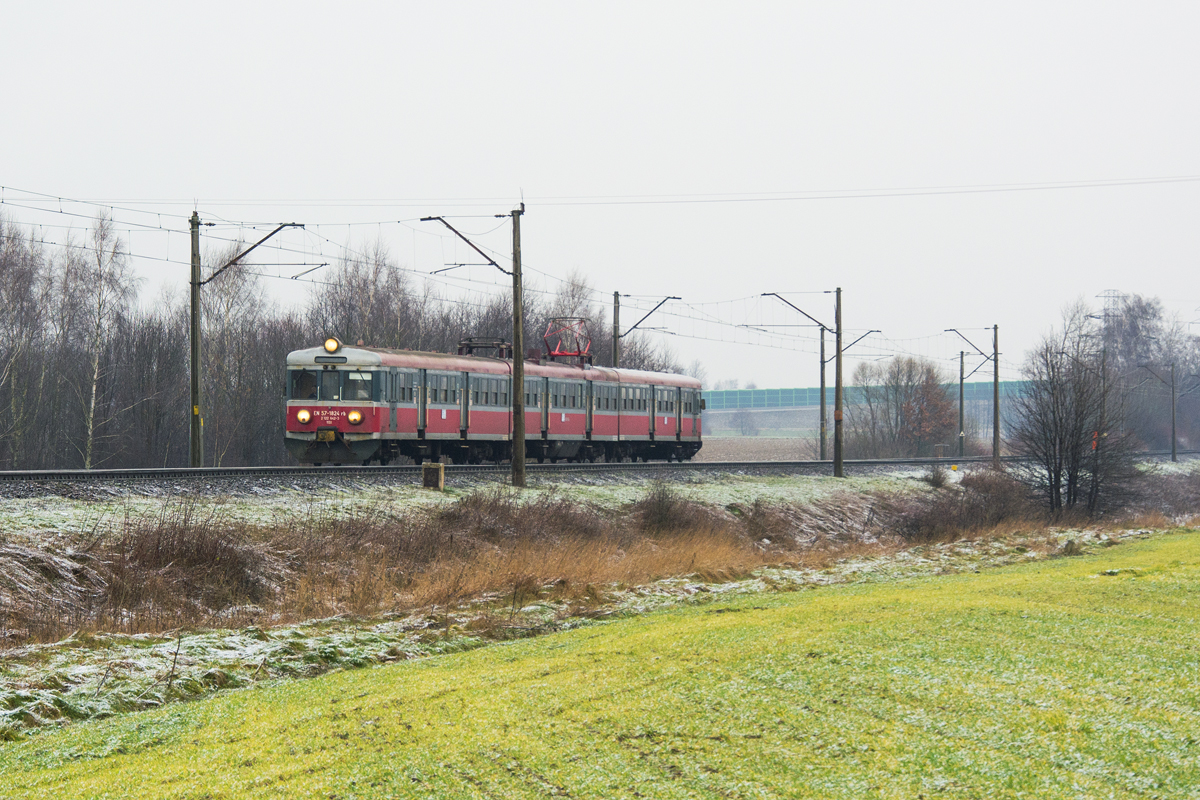 EN57-1824 [Przewozy Regionalne]