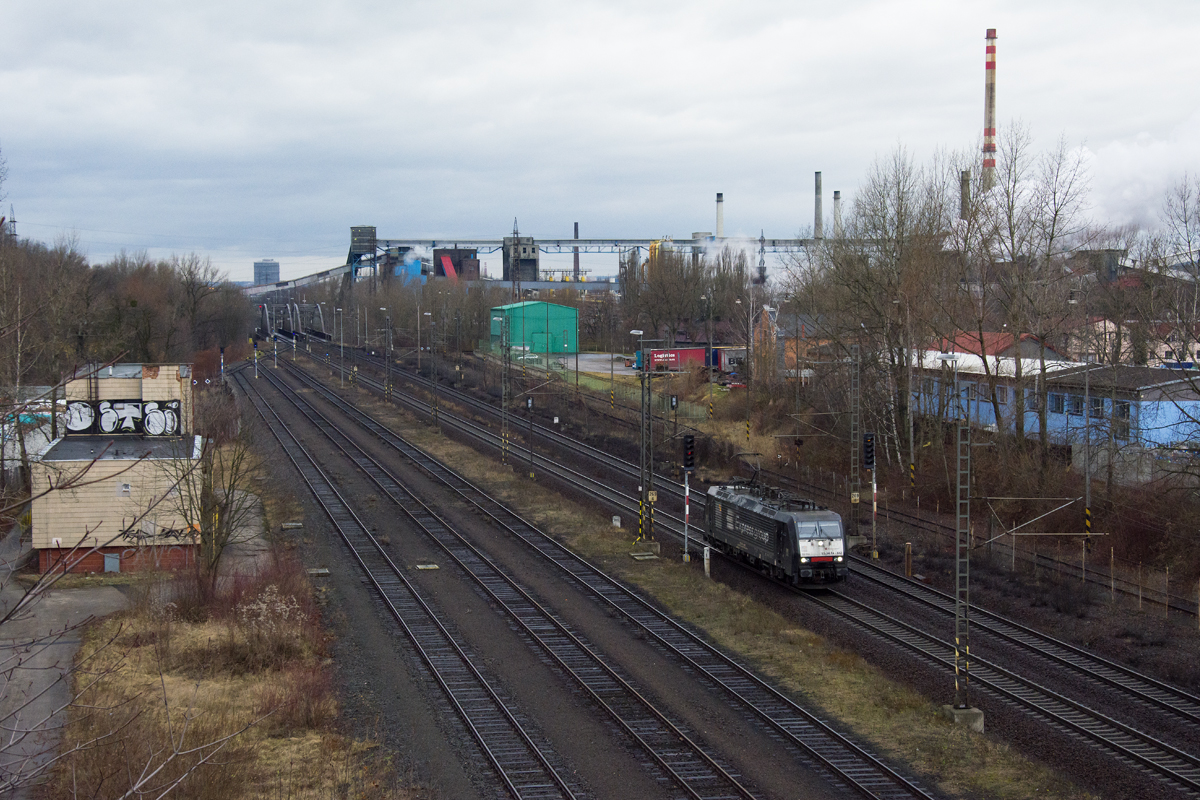 E189-842 [Express Group]