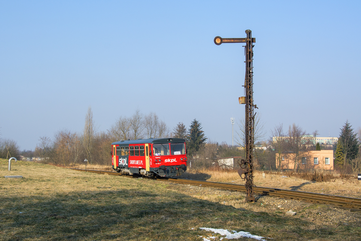 810 054-7 [Stowarzyszenie Kolejowych Przewozów Lokalnych]