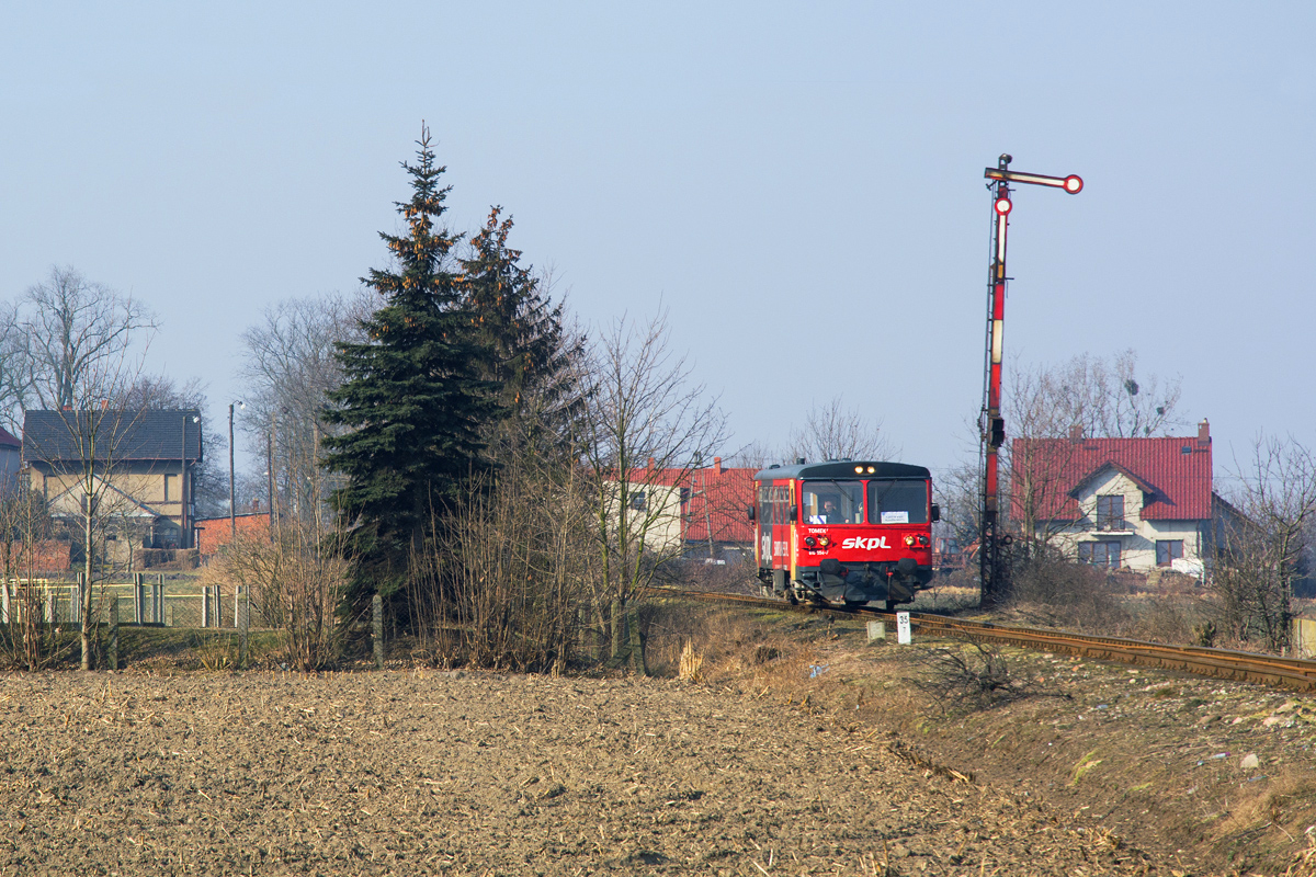 810 054-7 [Stowarzyszenie Kolejowych Przewozów Lokalnych]