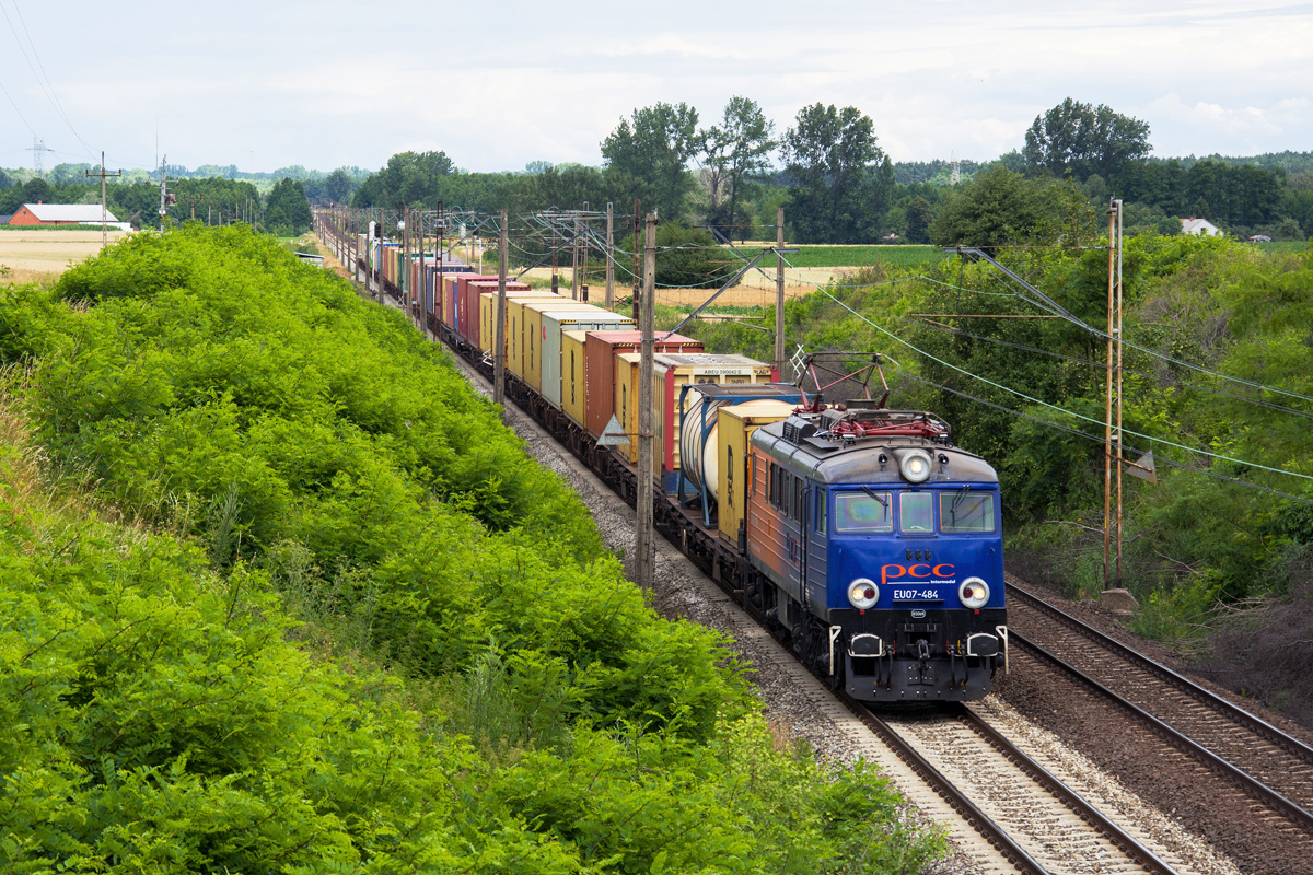 EU07-484 [PCC Intermodal]