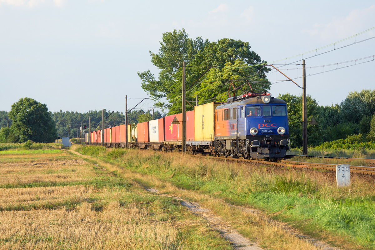 EU07-484 [PCC Intermodal]