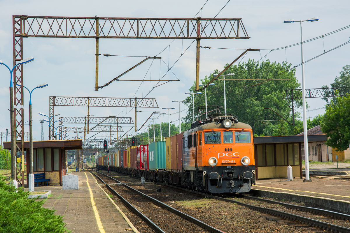 EU07-484 [PCC Intermodal]