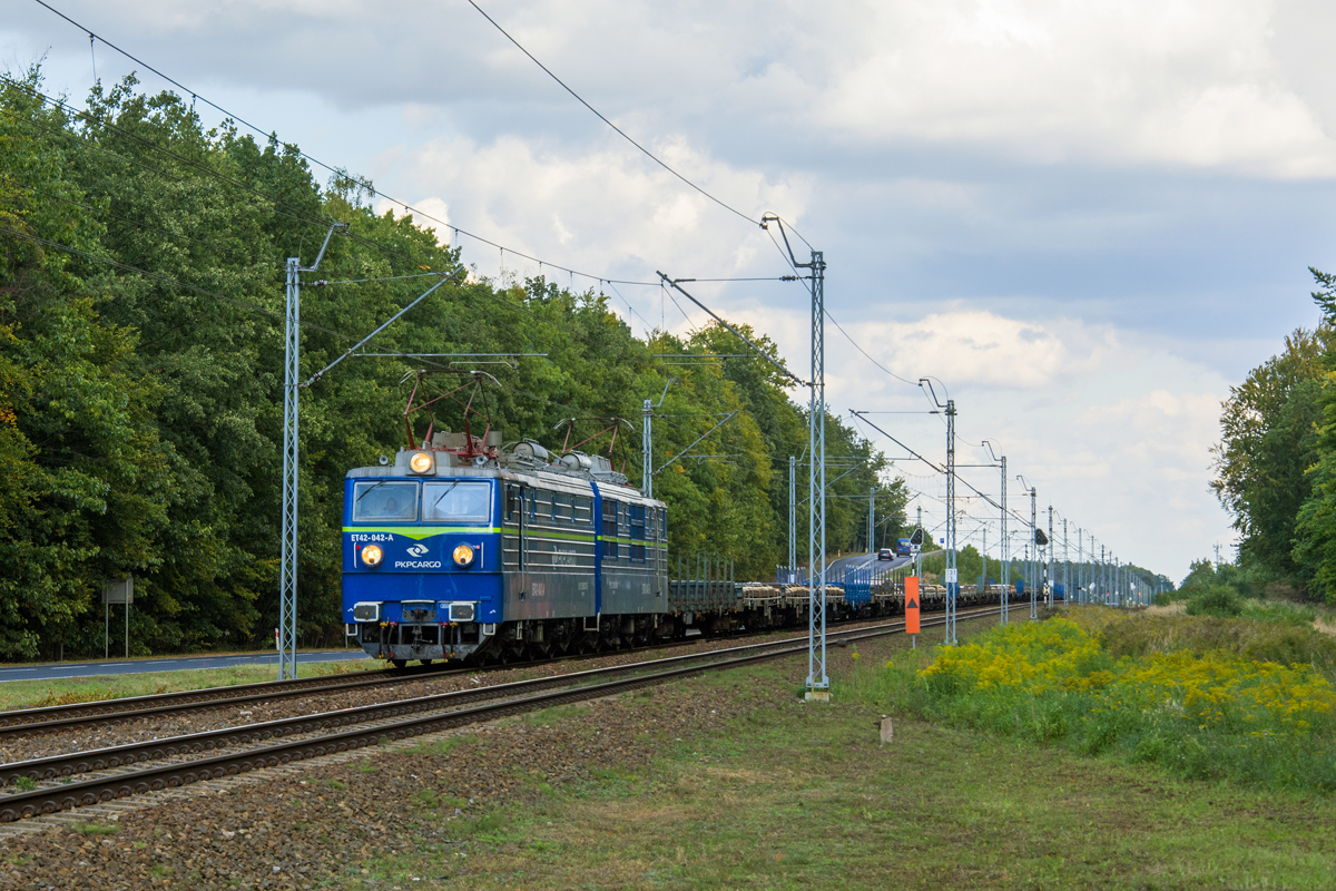 ET42-042 [PKP Cargo]