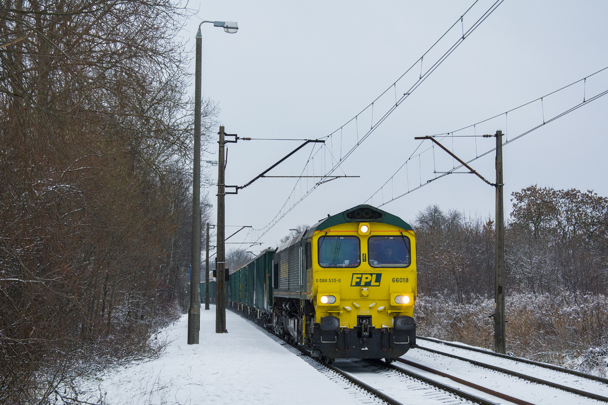#66018 [Freightliner PL]