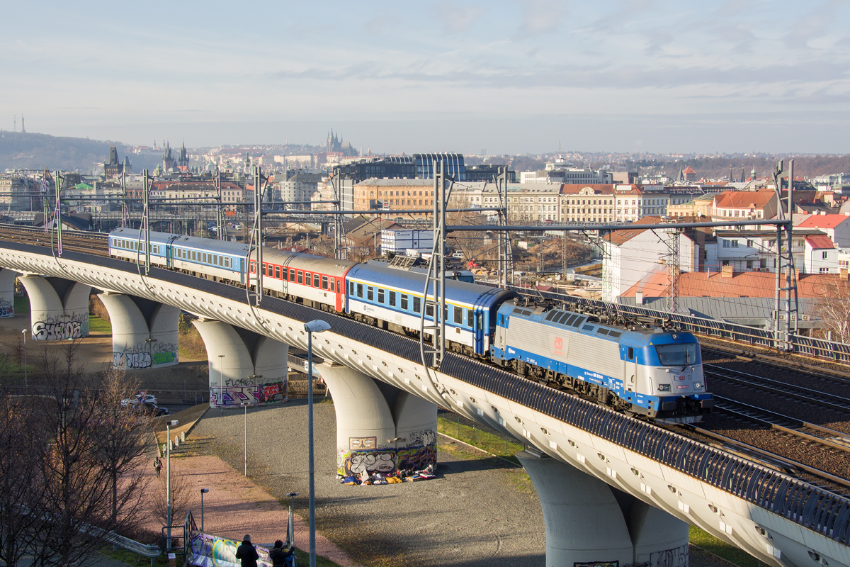 380 019-0 [Ceske Drahy]