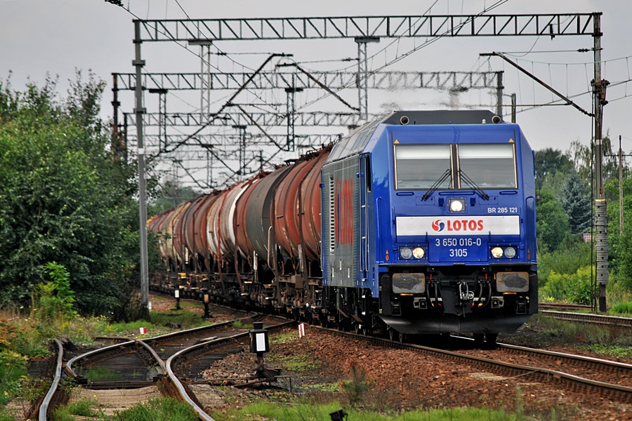 BR285-121 [Lotos Kolej]
