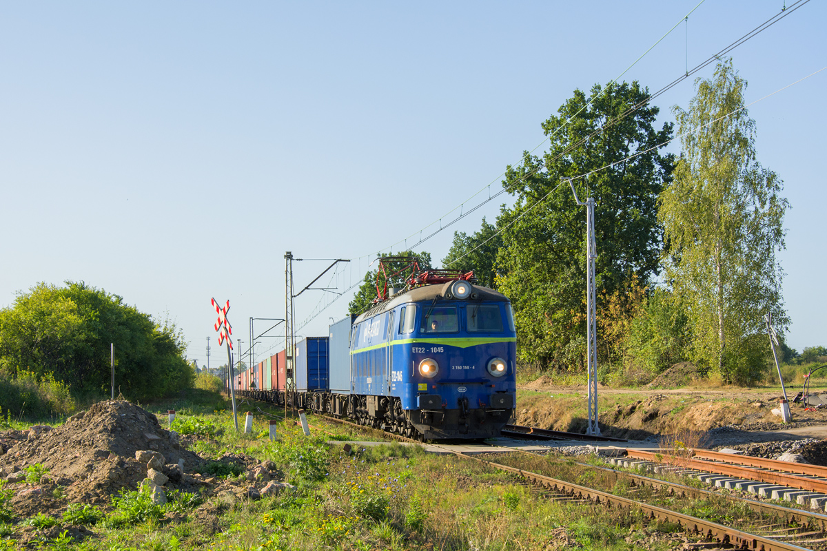 ET22-1045 [PKP Cargo]