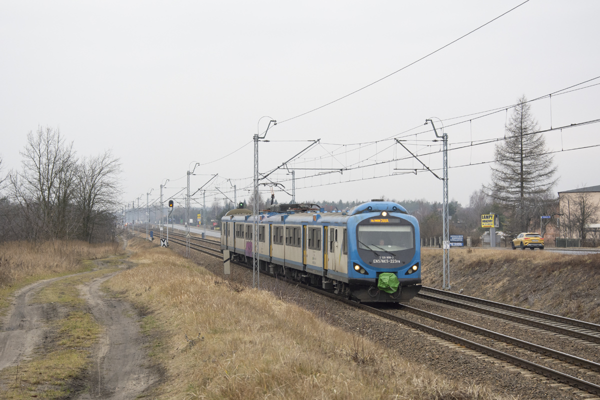 EN57AK¦-223 [Koleje ¦ląskie]