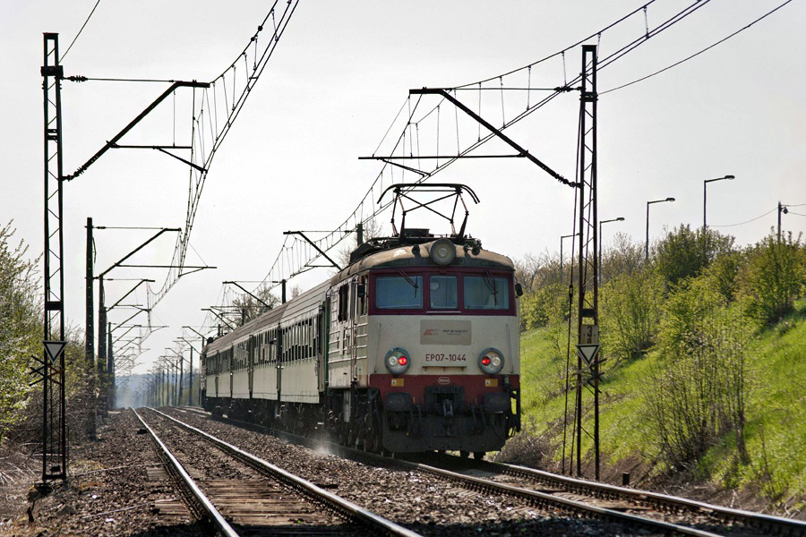 EP07-1044 [PKP InterCity]