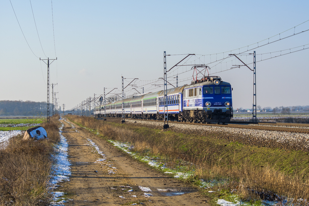 EP07-1052 [PKP InterCity]