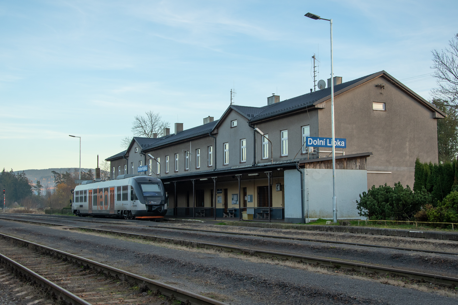 832 127-5 [Leo Express]